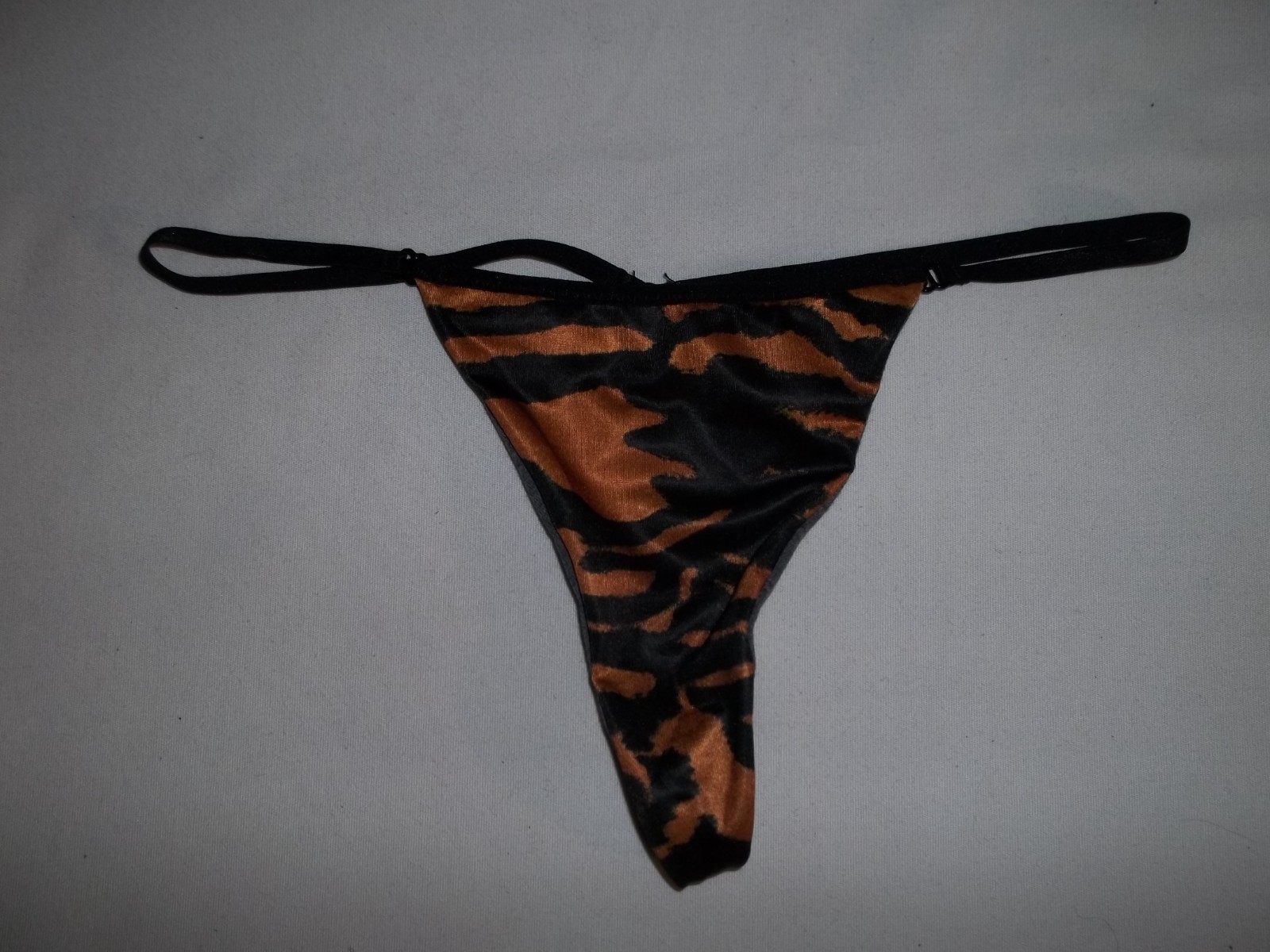 Tiger print g-string panties S black w/bronze nwot goth