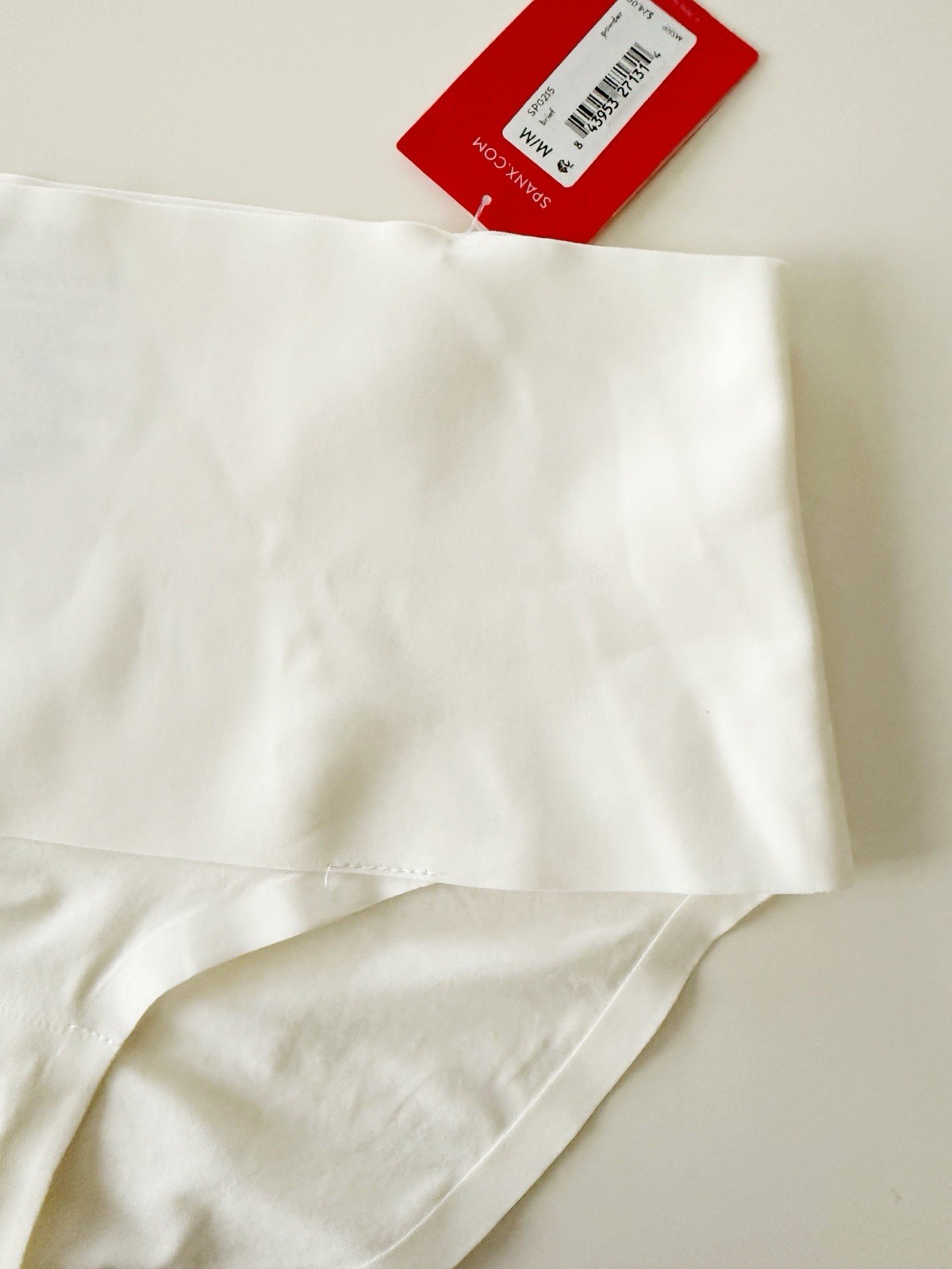 SPANX Undie-tectable Control Panties Brief SP0215 : Powder Ivory – M Medium NEW