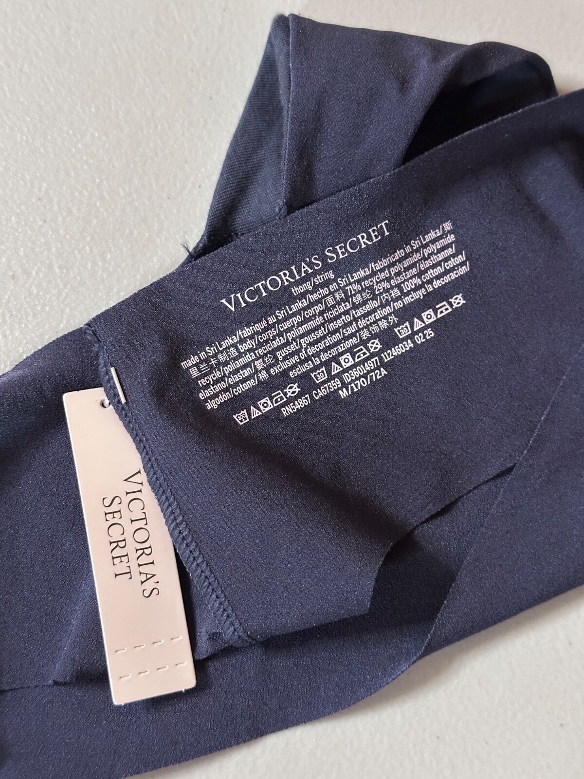 New Victoria’s Secret Panties Medium Womens Dark Purple Seamless Thong / String