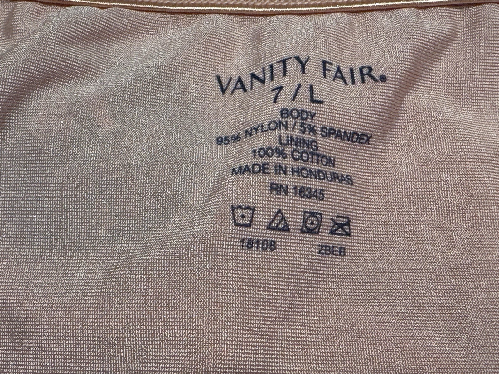 NWT Vanity Fair Illumination String Bikini 18108 3 PAIRS Size 7 L