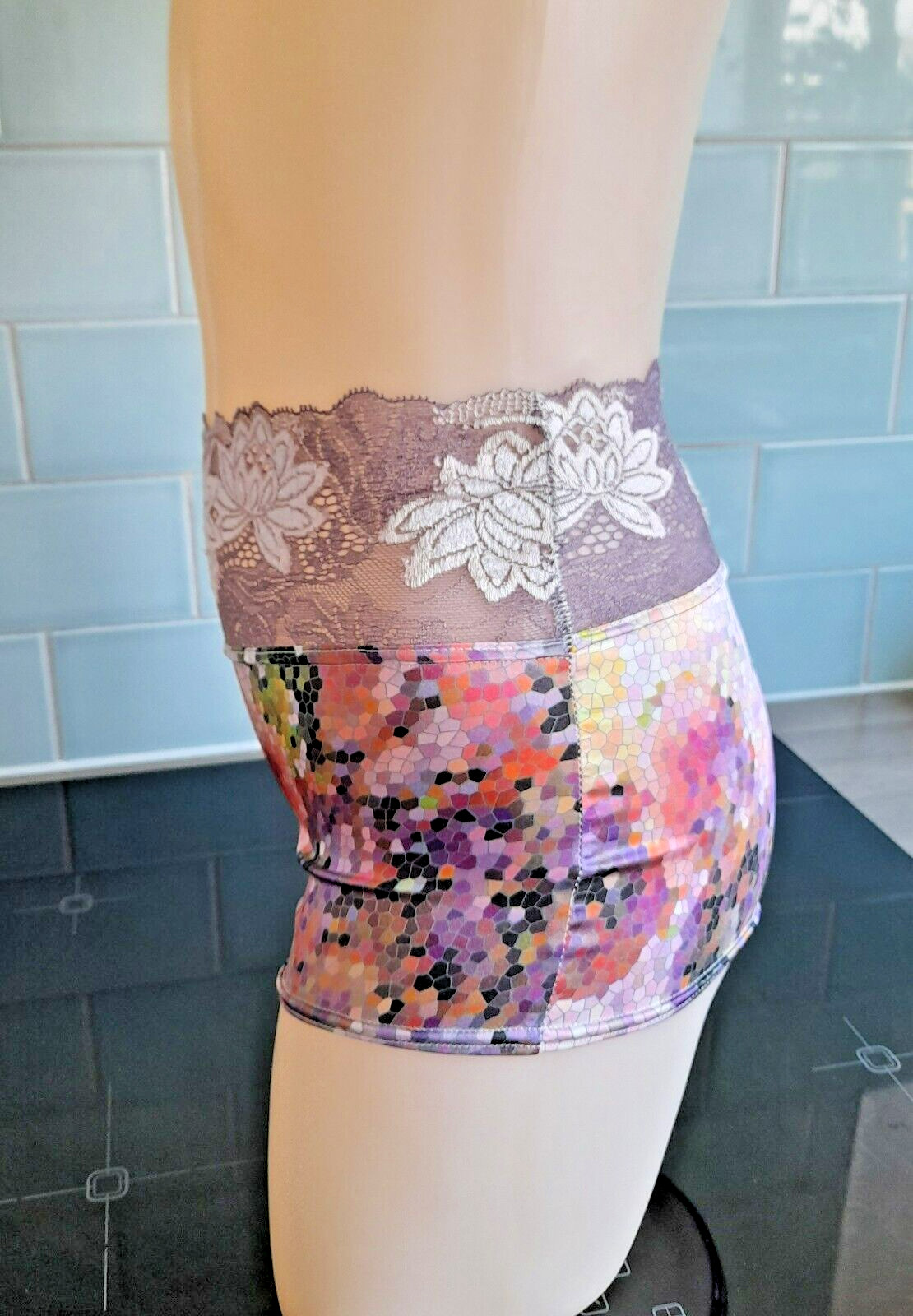Antonia Ghazlan Multicoloured Silk and Mauve/Lilac Lace Shorts S