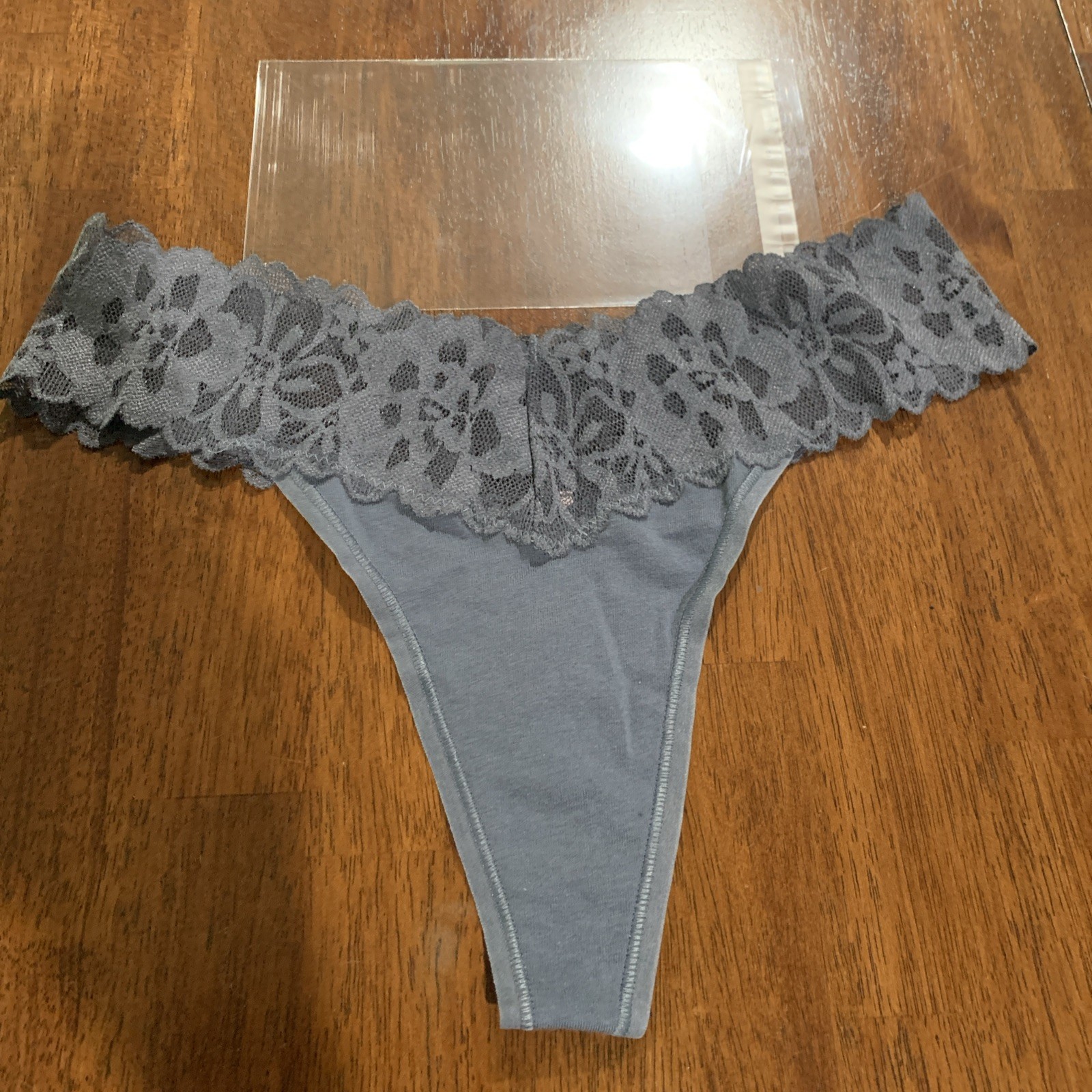 Victorias Secret Itsy/Mini Panties M 170/72A NWOT New Without Tags