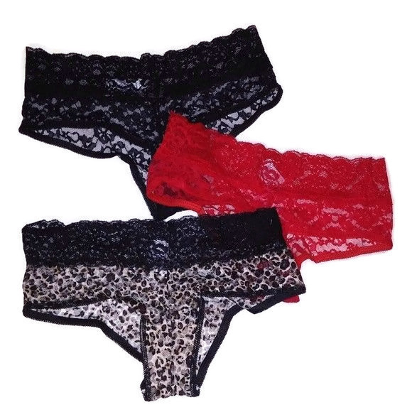 Set of 3 Simply Styled Panties Lace Black Red Leopard