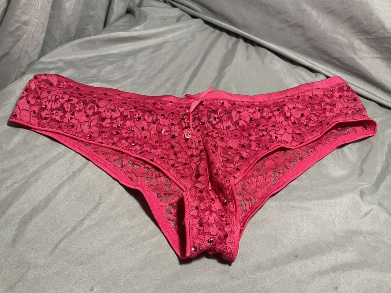 NWOT 90’s Vintage Victorias Secret Red SEXY LITTLE THINGS Lace hiphugger panty L