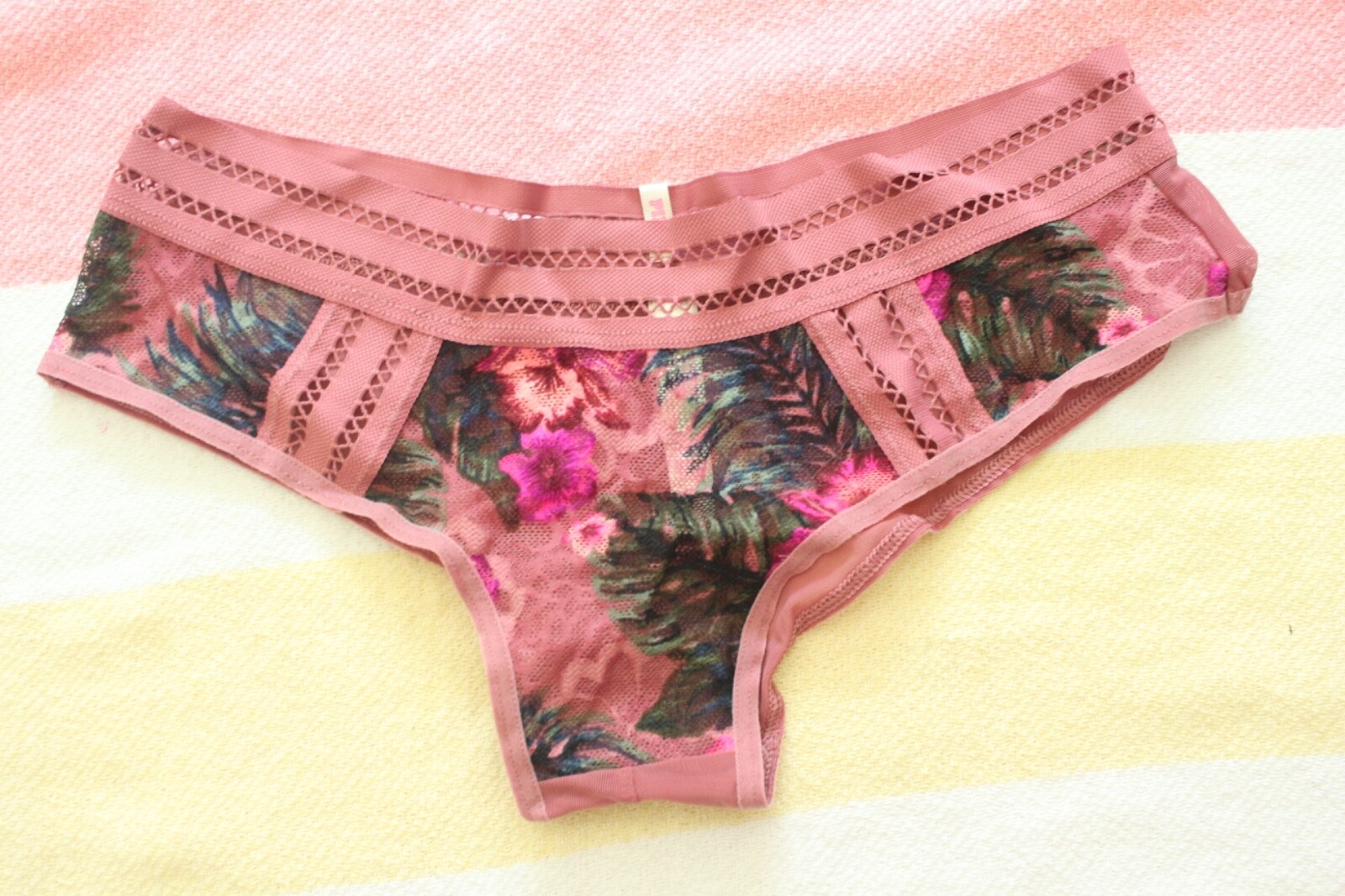 Victoria’s Secret Lace Details Panties Choose Your OwnStyles/Colors – Size S NWT