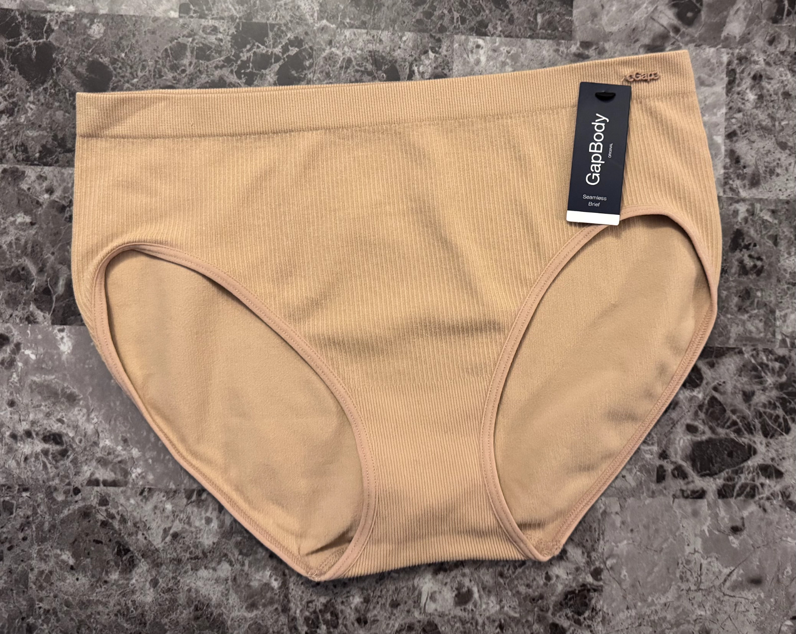 NWT GAP BODY BEIGE RIBBED STRIPE LOGO HARDWARE STRETCH SEAMLESS BRIEF PANTIES