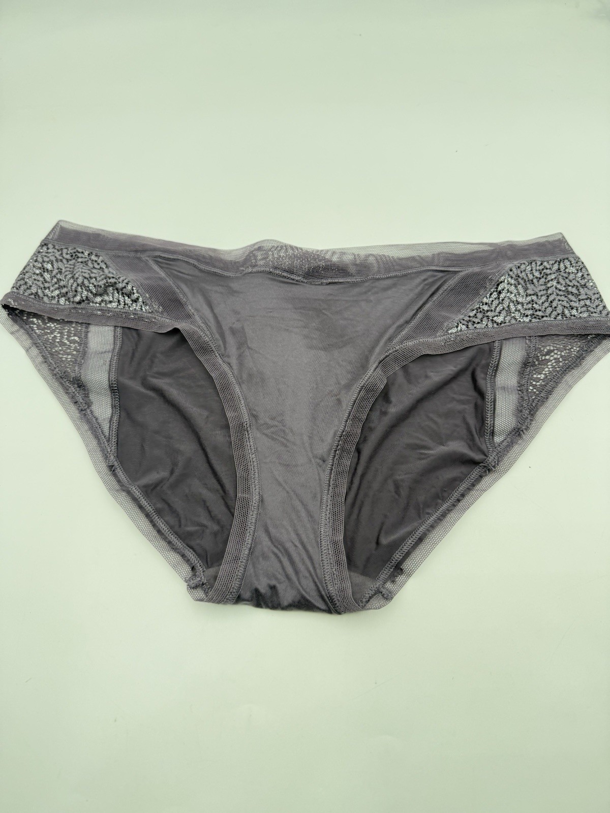 Victoria’s Secret No-Show Seamless Hiphugger Hipster Gray Panty Size (XL) New!
