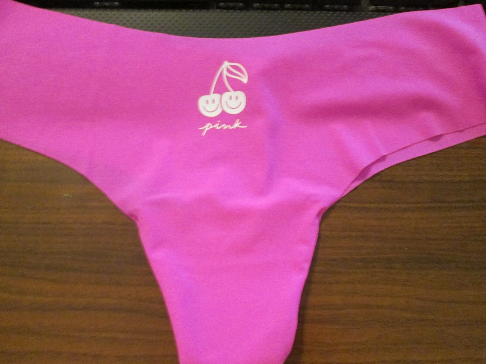 🌷New Victoria’s Secret💲Discounts on 2+💲💖Laser Thong XS, S, M, L, XL