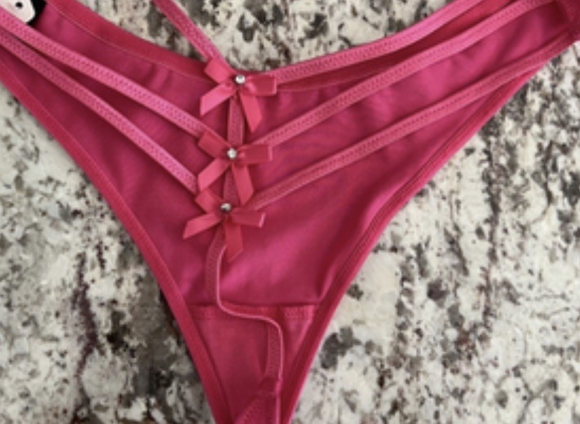 Vintage pink Victoria’s Secret Sexy LittleThings Triple Strap V-String Thong M
