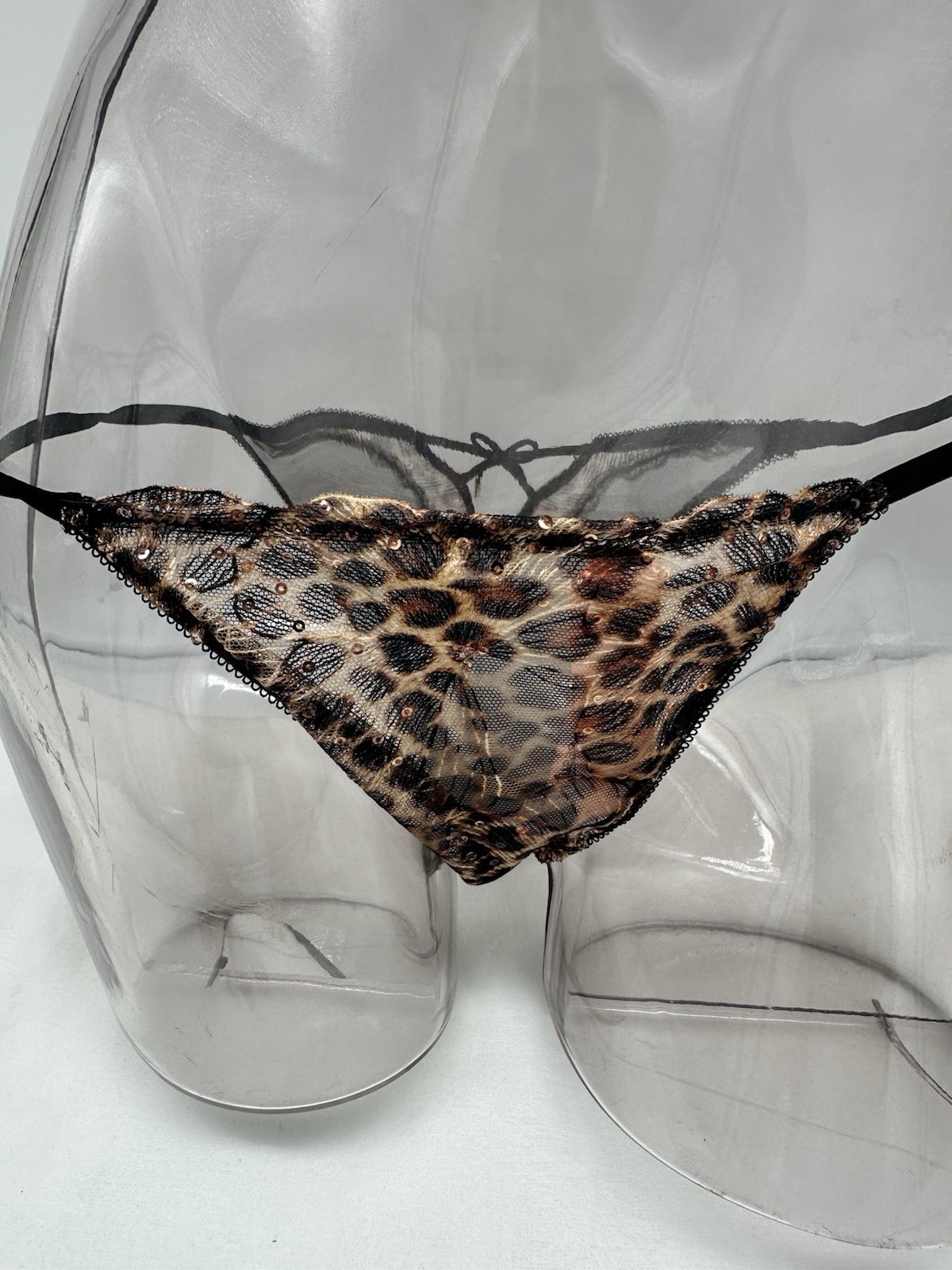 Victoria’s Secret 🌹RT $29 Geo Leo Embroidery Sequin BRAZILIAN SMALL🌹ONLY 1