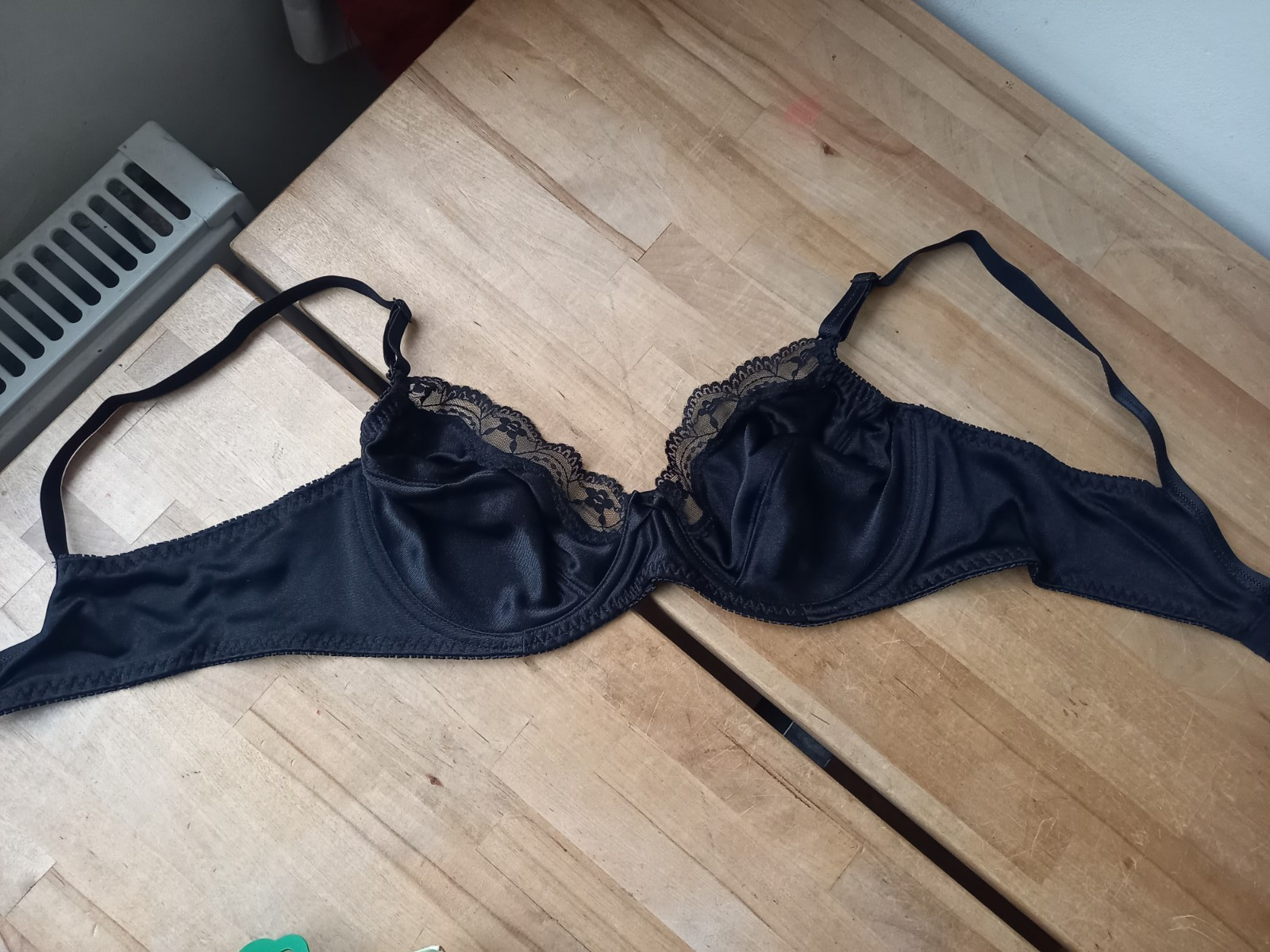 PANACHE Frillys 36B Black Satin Look with Lace Trim Medium Control Underwire NEW