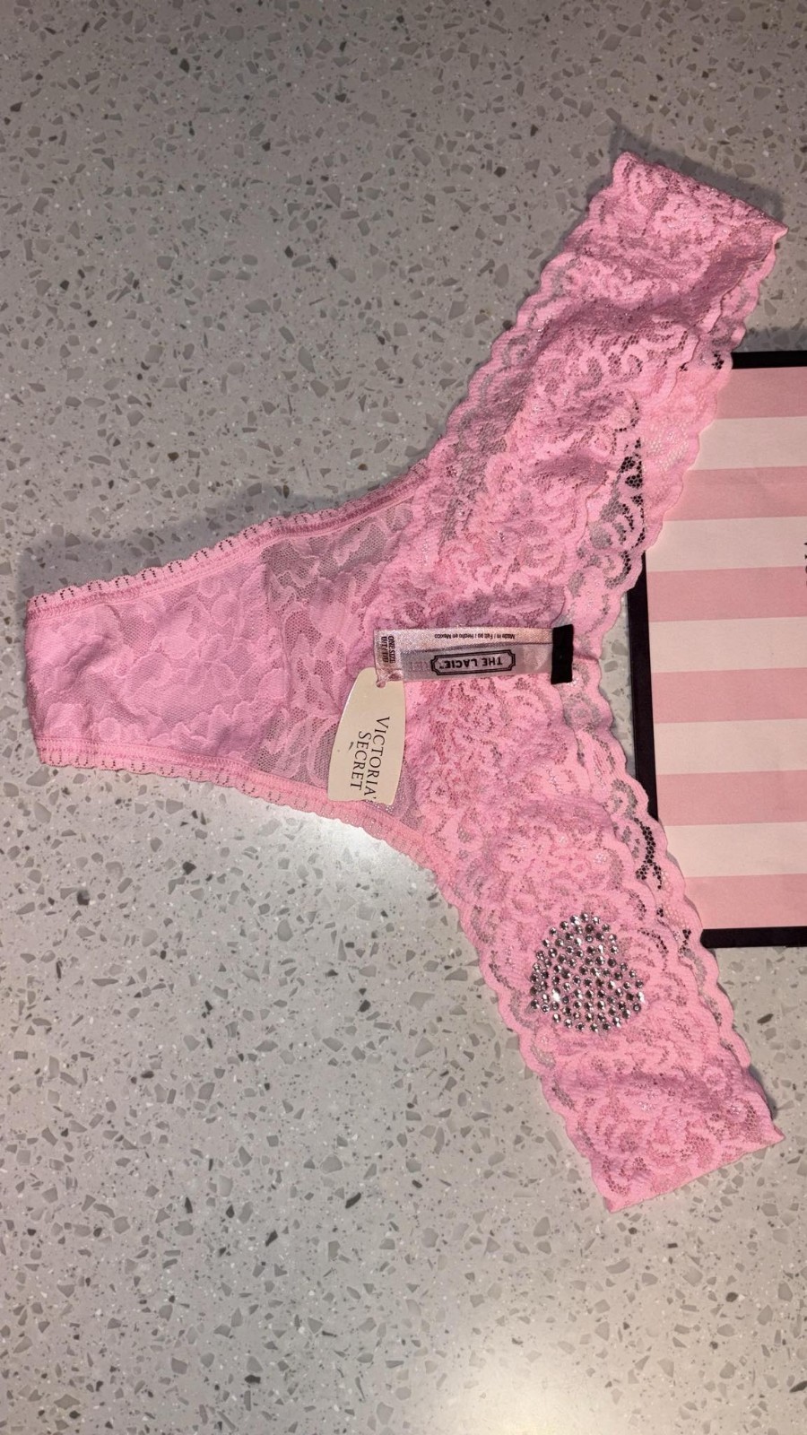 VINTAGE VICTORIAS SECRET THE LACIE THONG PANTIES ONE SIZE *New W/Tags*