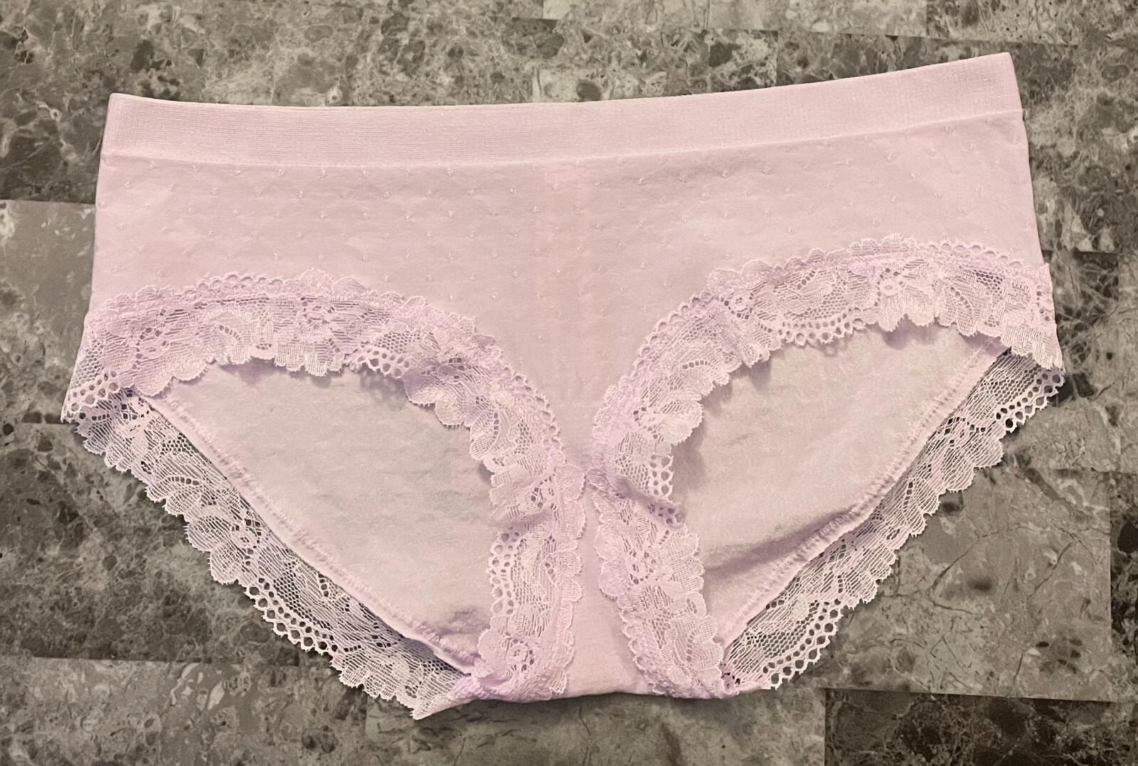 NWT VICTORIA’S SECRET PURPLE POLKA DOT FLORAL LACE SEAMLESS HIPHUGGER PANTIES
