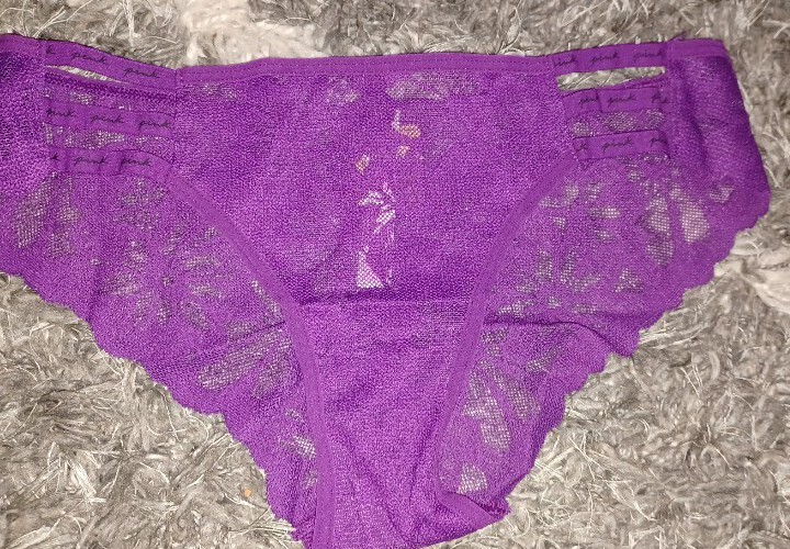 Vs Pink Mini Logo lace Strappy Cheekster BRAND NEW small deep purple