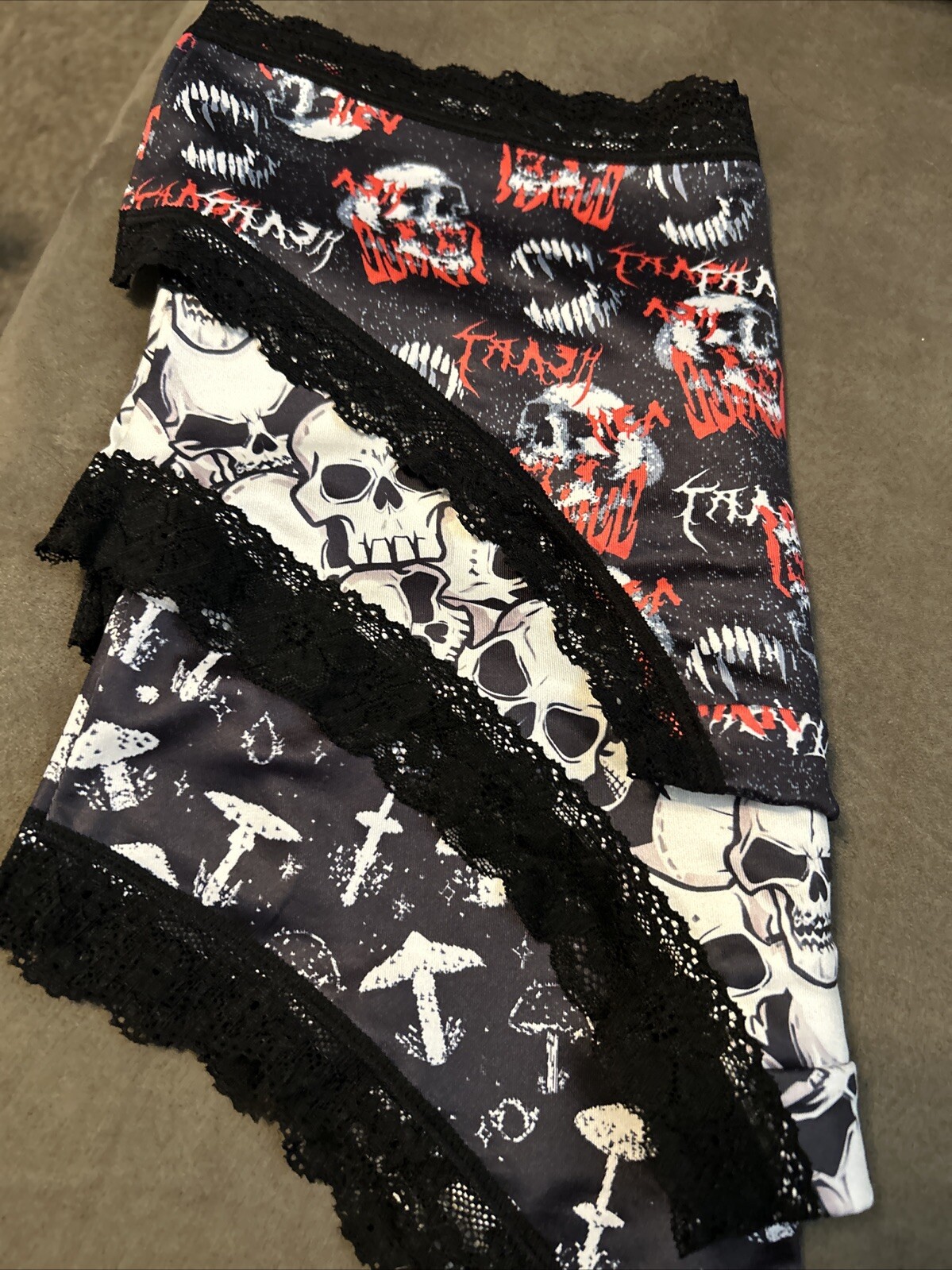 Morvia 3pk lace trim Skater goth Emo panties 4XL Plus Size Skulls & Mushrooms