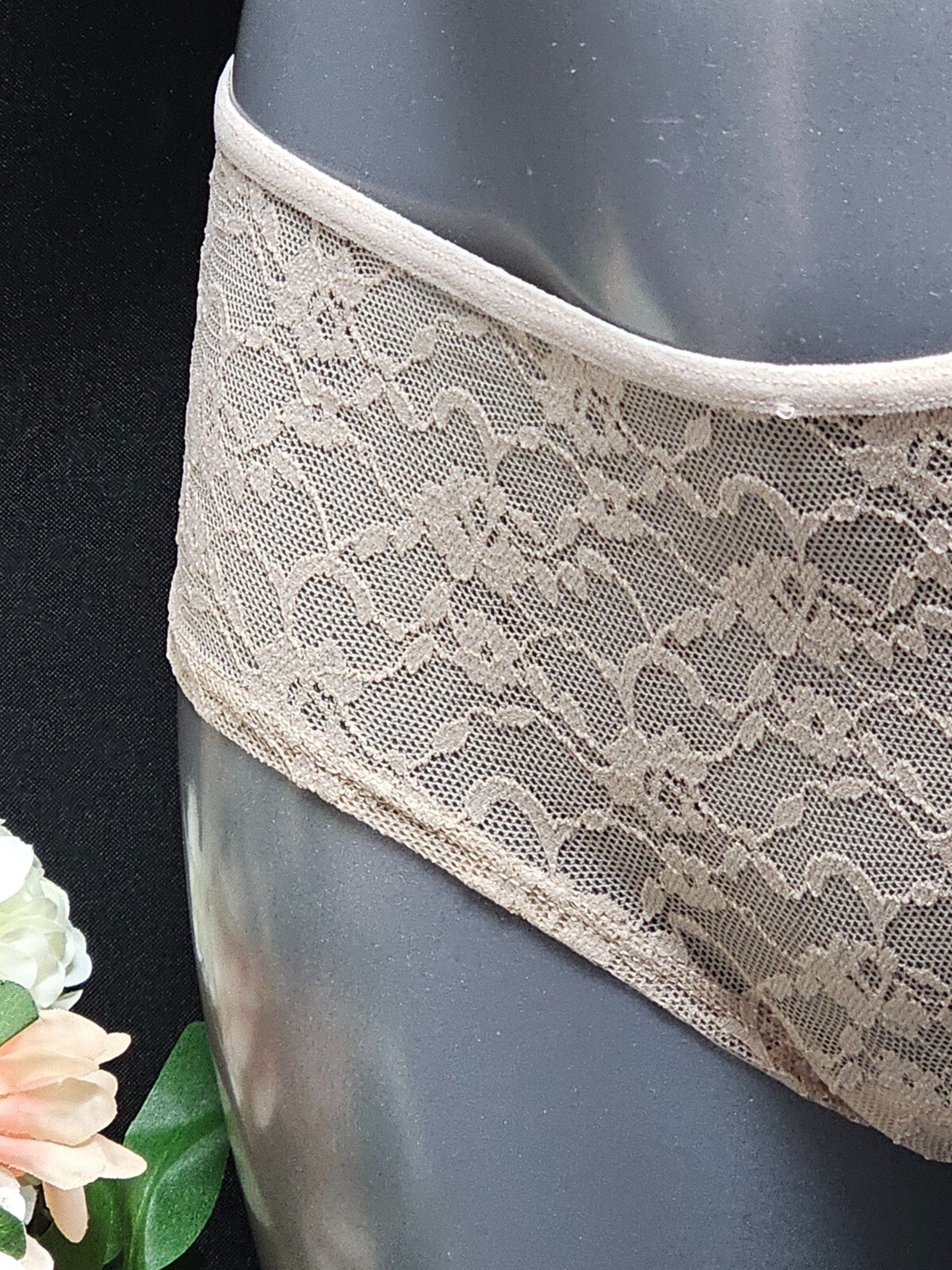 La Senza Brazilian Knickers Lace Front Comfort Durability L 12/14 Sand B8R0205
