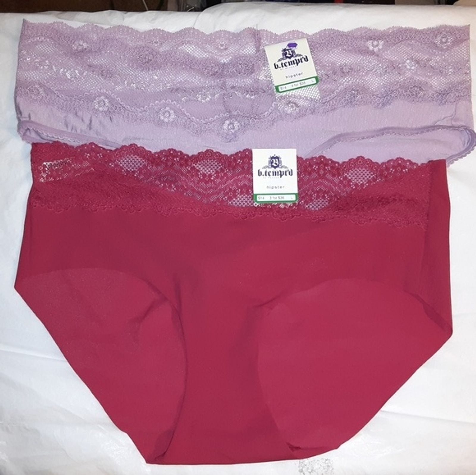 B’ Tempted by Wacoal Large Hipster Bundle of 2 pair NWT Red and Lavender