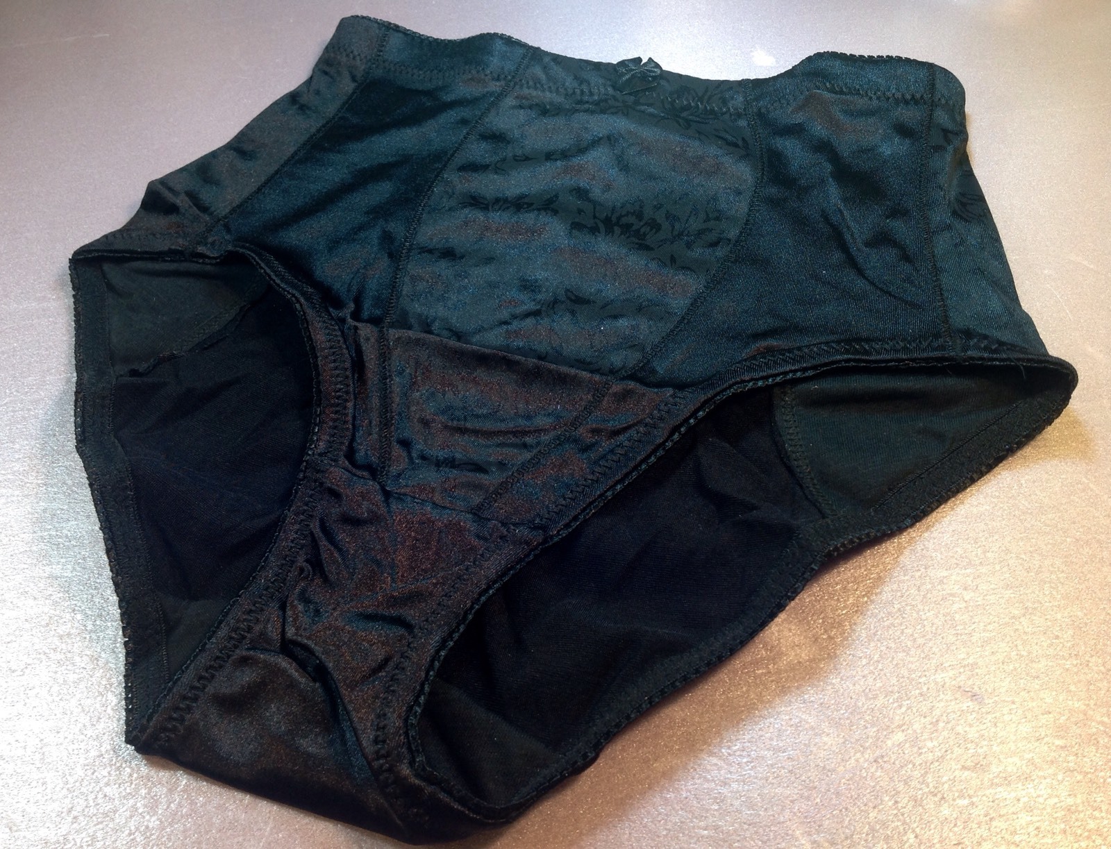 Women Panties,Briefs”Eva Cervantes”Size M. Black Soft shiny Satin W/decoration