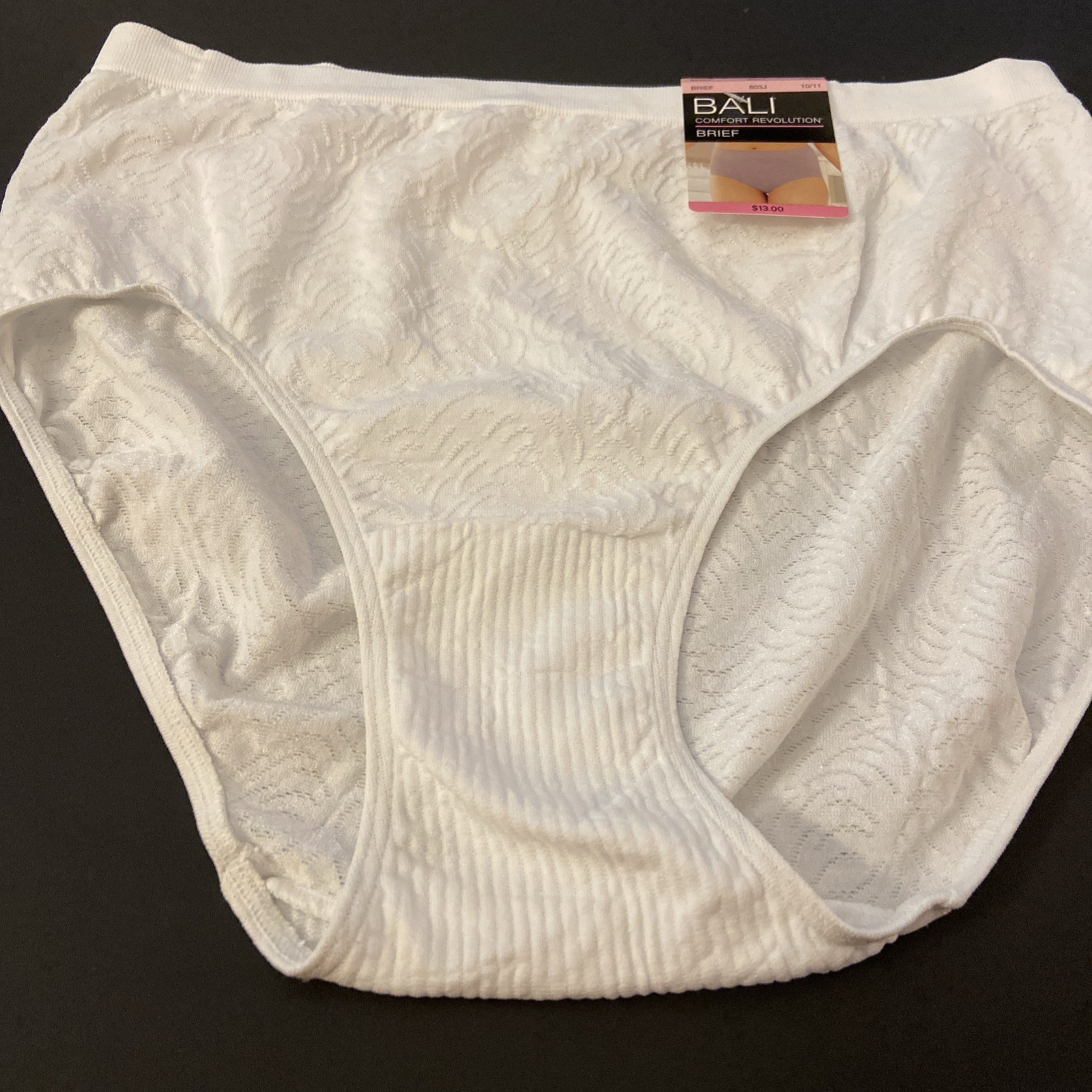 NEW! BALI WHITE COMFORT REVOLUTION BRIEF PANTIES/ Size 10/11