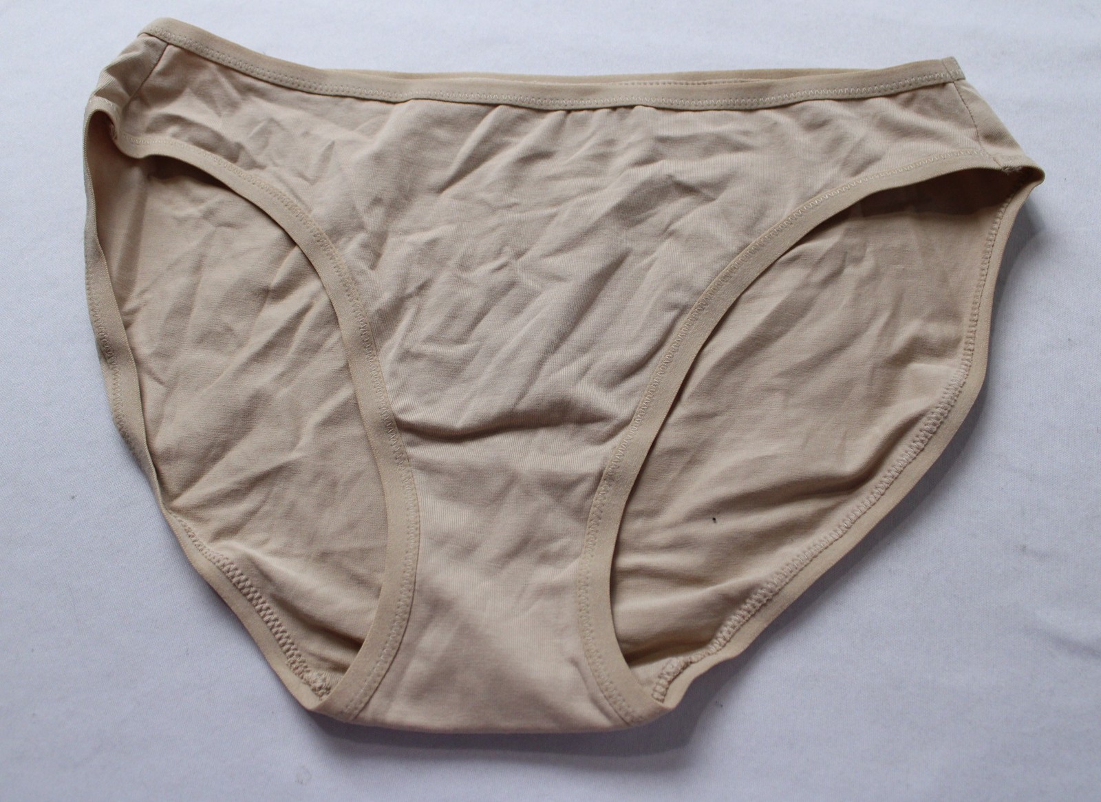 Pact Women’s Organic Cotton Everyday Classic Fit Bikini DH3 Beige Medium