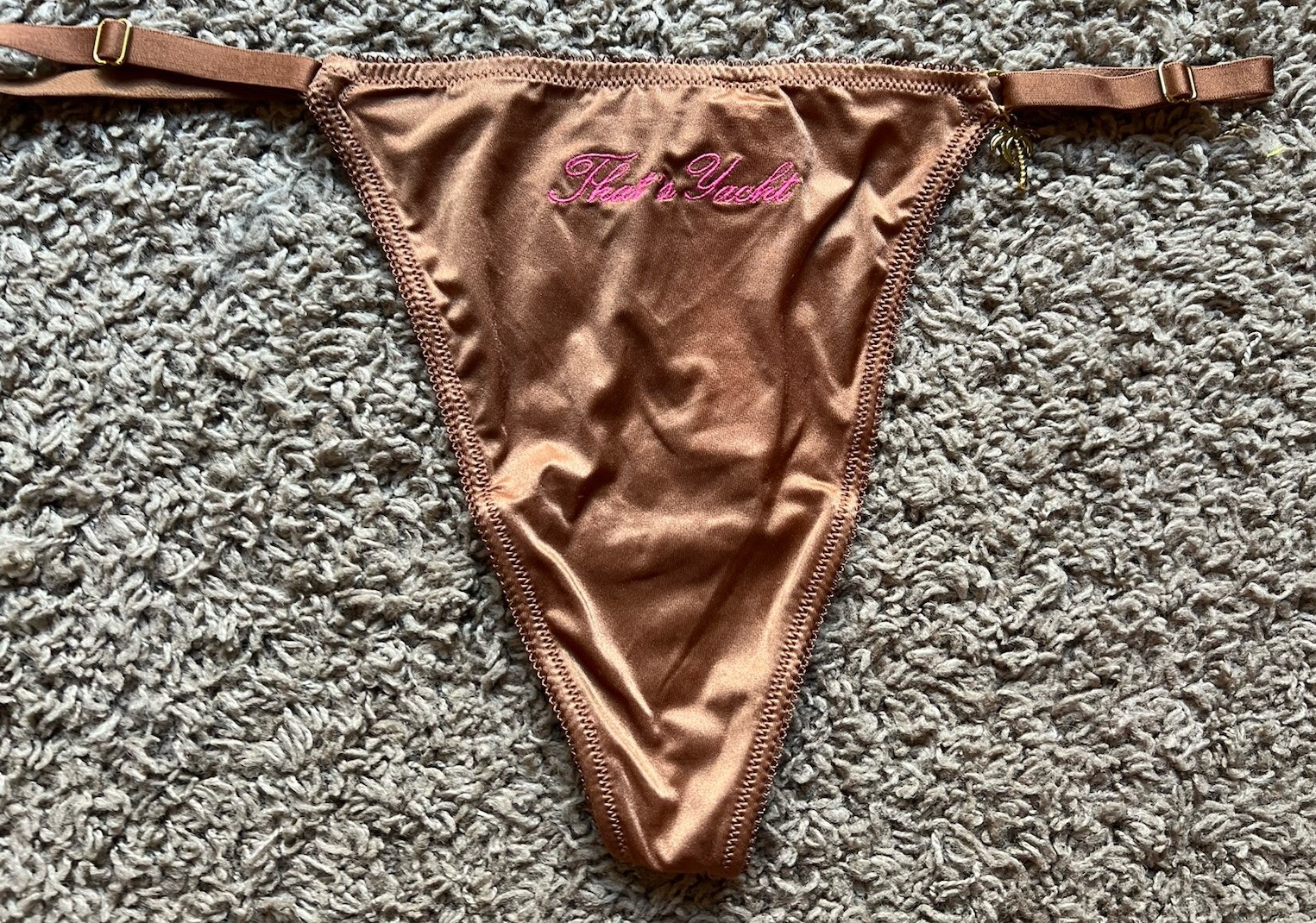 NWT Victoria’s Secret Very Sexy Thats Yacht Adjustable V String Panty Charm XL