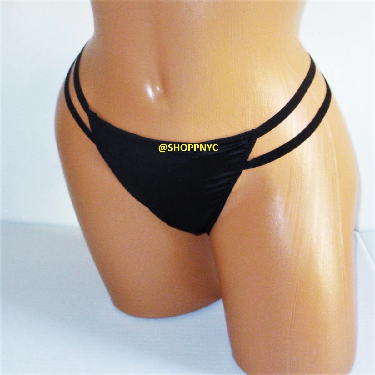 Victoria Secret Very Sexy Strappy O Logo Ring Thong Panty Size XL Smooth Satin