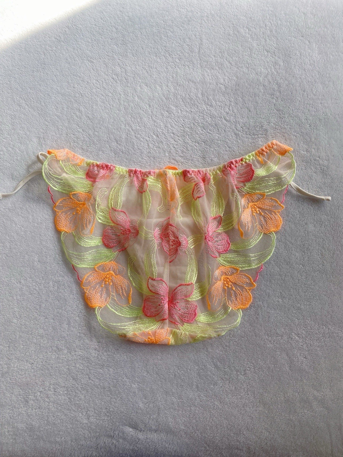 US-M Japanese Gorgeous Embroidery Floral Soft Lace Ties At Sides Strap Panty