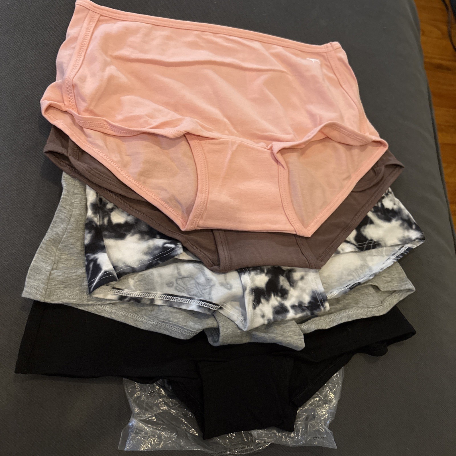VICTORIA’S SECRET VS PINK Boyshorts PANTY LOT OF 5 SIZE LARGE
