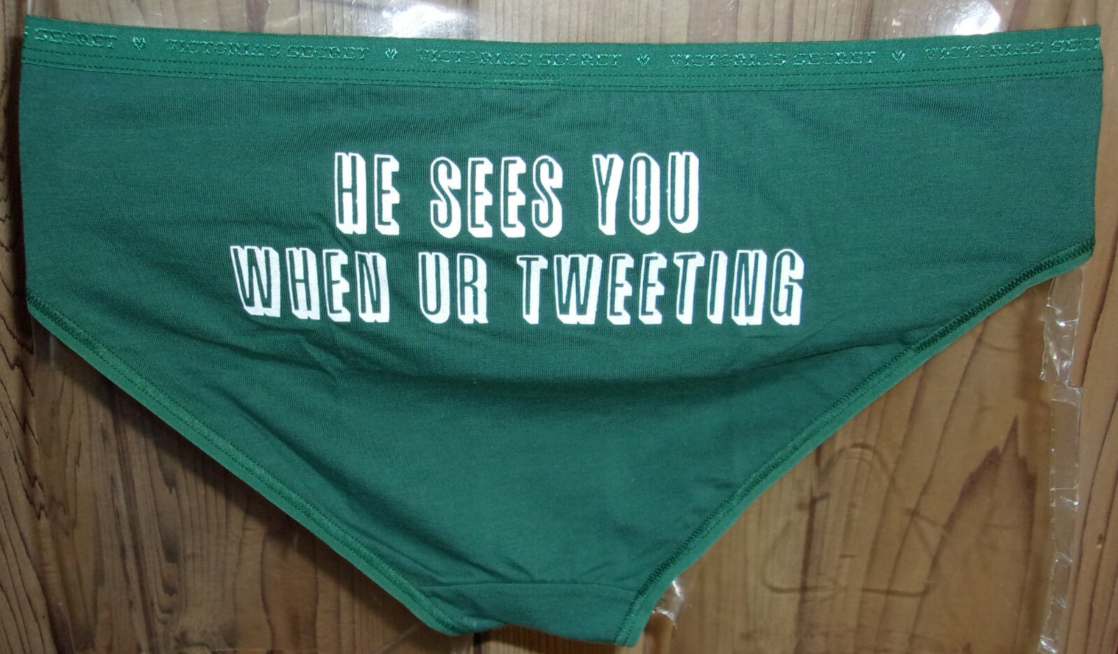 Victoria’s Secret “He Sees You When U R Tweeting” Panty GREEN Size: Medium NWT