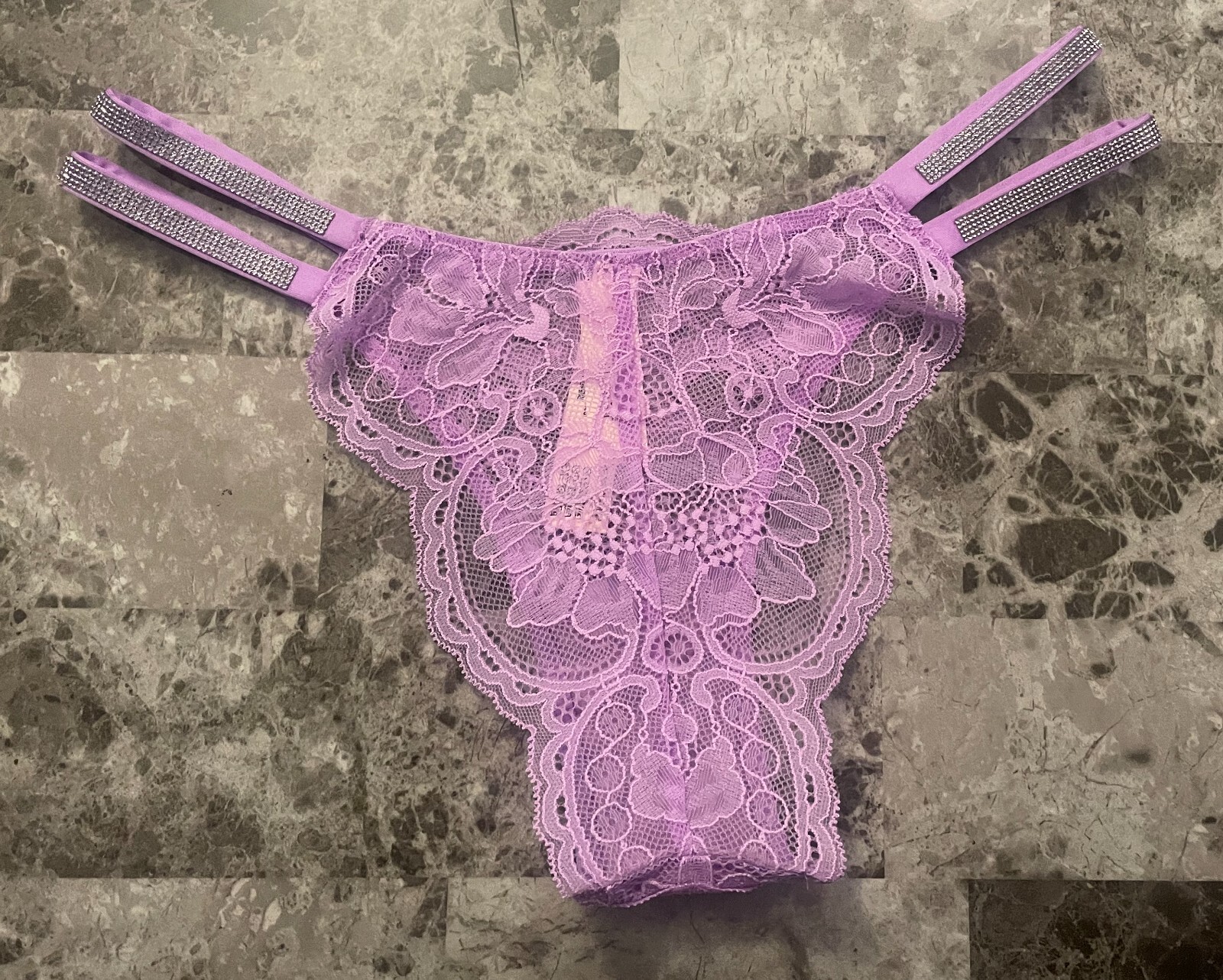 NWT VICTORIA’S SECRET LAVENDER RHINESTONE DOUBLE SHINE STRAP BRAZILIAN PANTIES