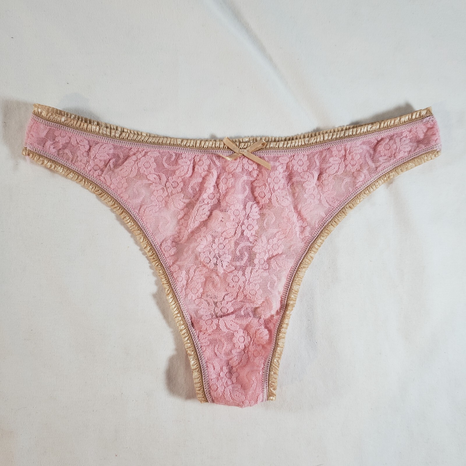 Victoria’s Secret Thong Medium Pink Gold Floral Sheer Ruffle Trim