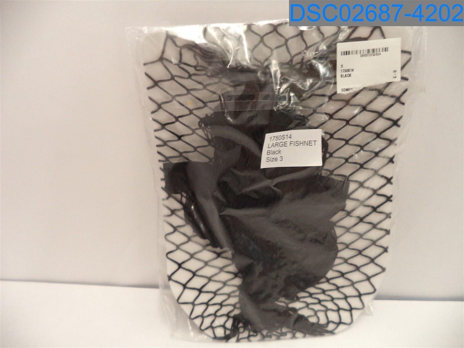UNBRANDED: Women’s Black Large Fishnets 086572352624
