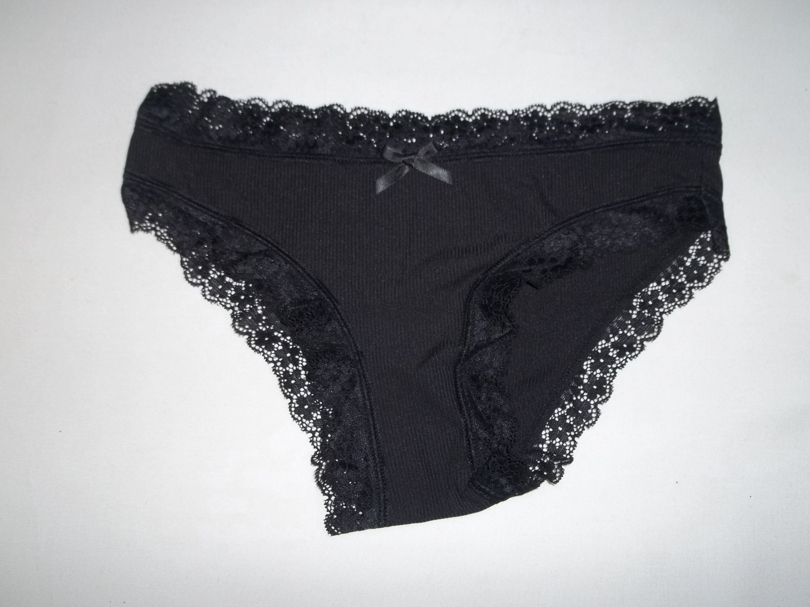Lace trim ribbed bikini panties w/bow S black nip goth