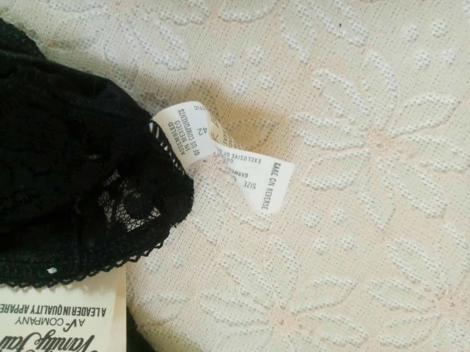 Vanity Fair Hi-cut Ladies Panties Black 100% Nylon Antron lll Size 6.