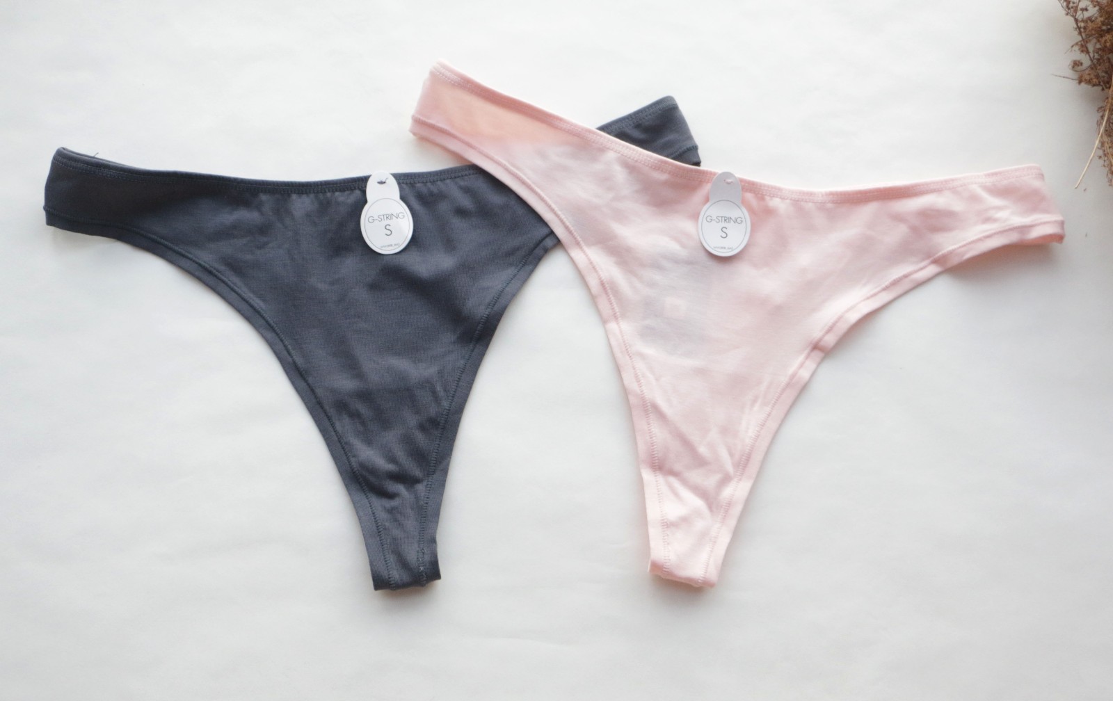 2 Pack Women Sexy Thongs Solid Smooth Underwear High cut G-string Knickers S-M