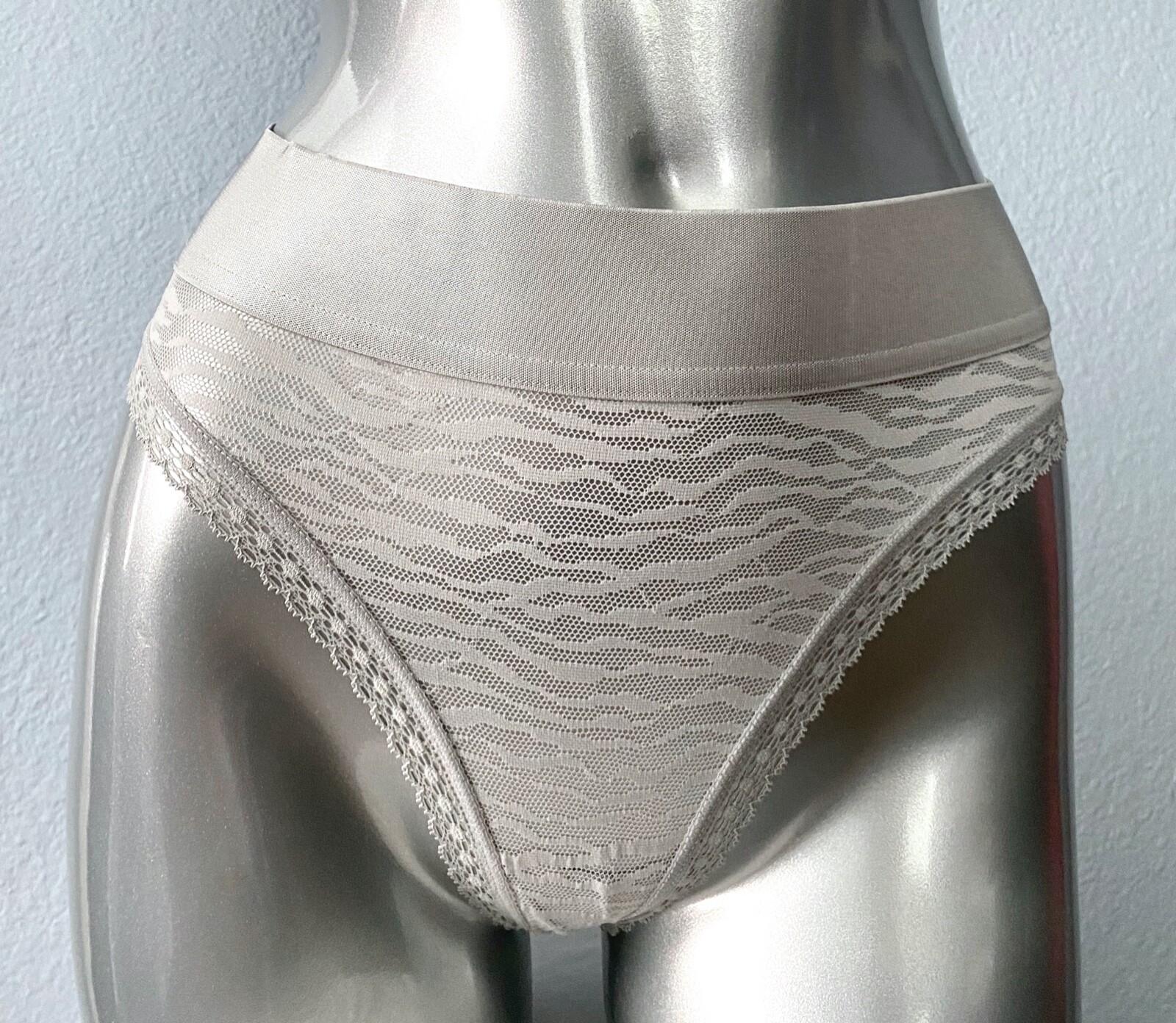 Victoria’s Secret Nwt Light Gray Zebra Sheer Lace High Leg Cheeky Panty Small