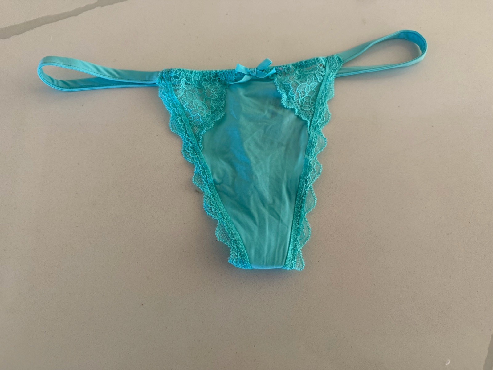 Victoria’s Secret DREAM ANGELS Thong Panty Blue Satin & Lace Medium NWT