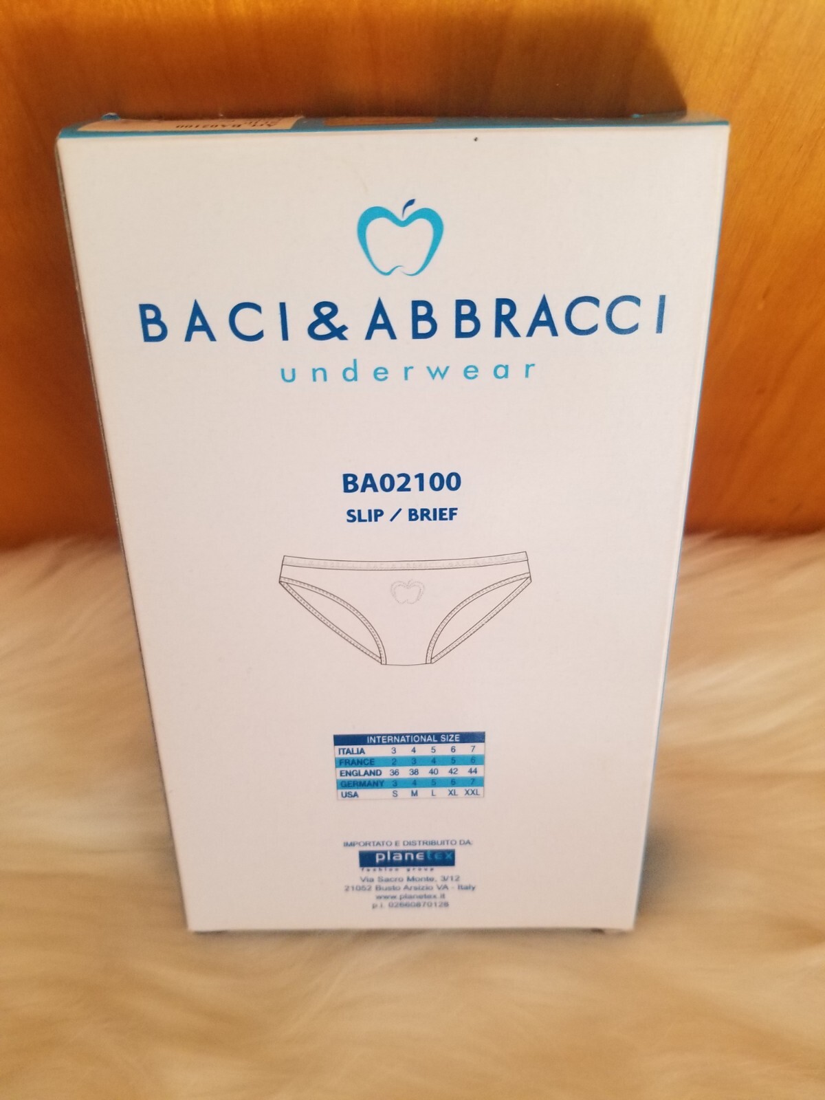 NEW BACI & ABBRACCI BLACK PANTY APPLE CRYSTAL DESIGN LOGO WAIST SMALL NEW