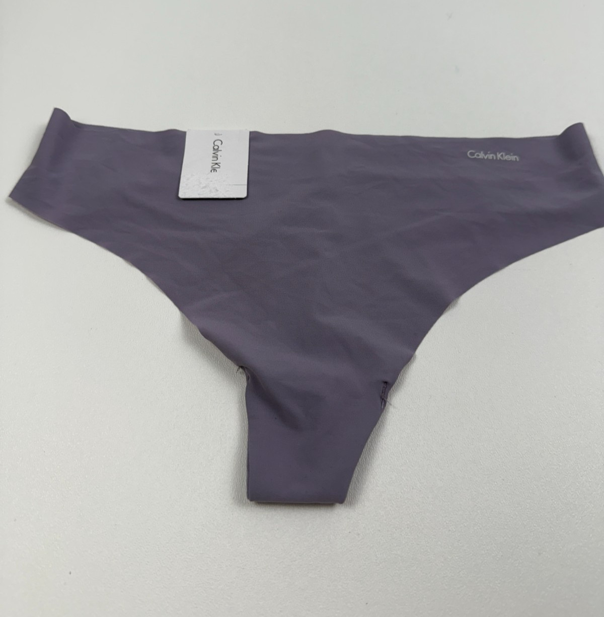 Calvin Klein Women Invisibles Microfiber Low Rise Stretch Thong Lavender L NWT