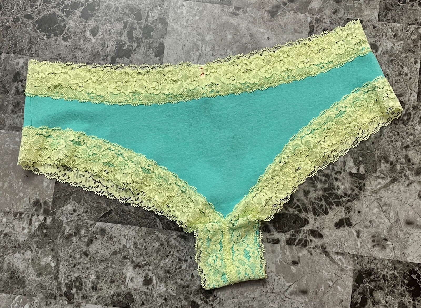 NWT VICTORIA’S SECRET PINK LARGE GREEN YELLOW FLORAL LACE RARE CHEEKSTER PANTIES