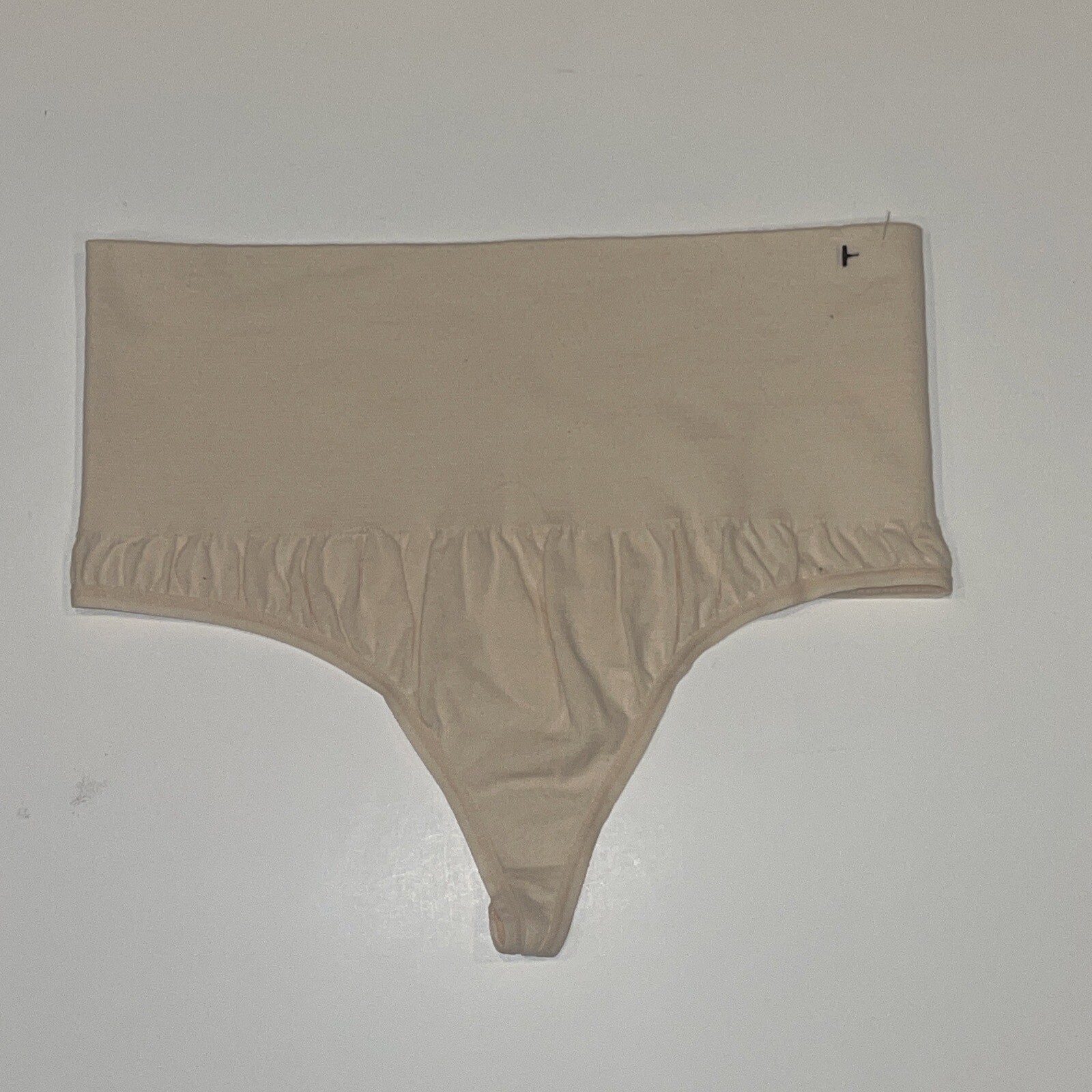 Yummie NEW Shaping Thongs High-Waist Panties Size M/L
