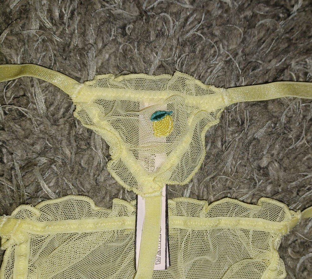 Vs Dream Angel Fruity Embroidered V String NEW SIZE XL Yellow