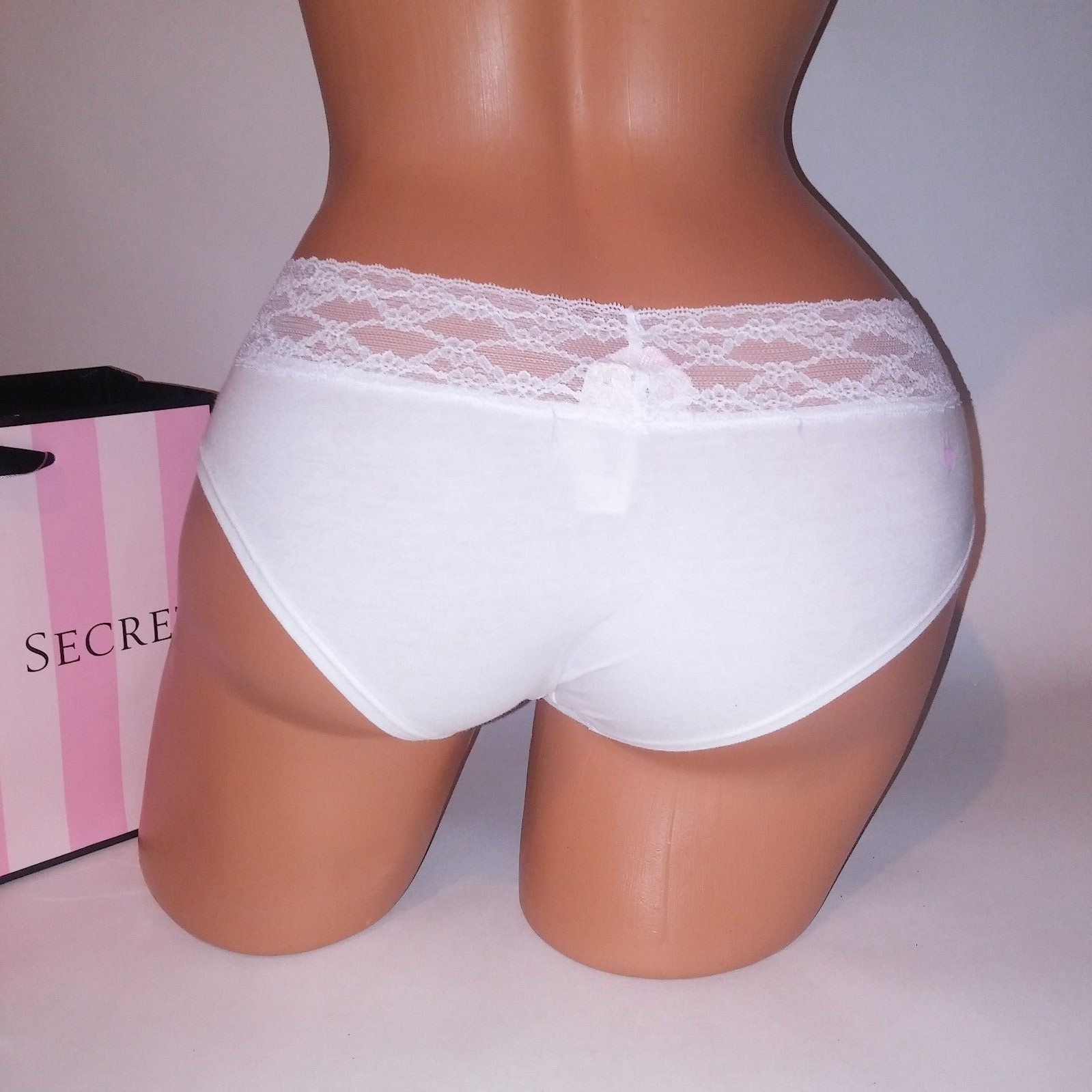 Victoria Secret Panty Low Rise Hiphugger Solid White Lace Trim