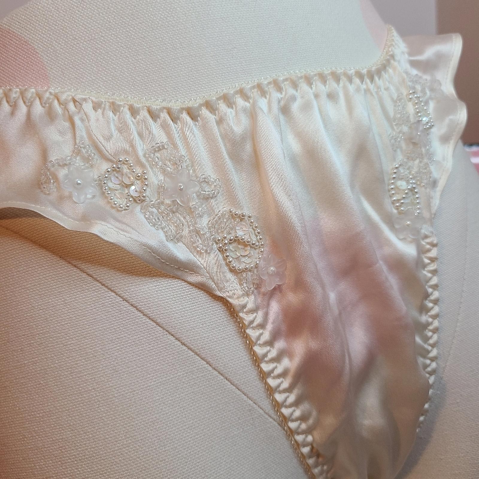 VTG 90s Victoria’s Secret 100% Silk Beaded Hi-cut Thong Panty Size M