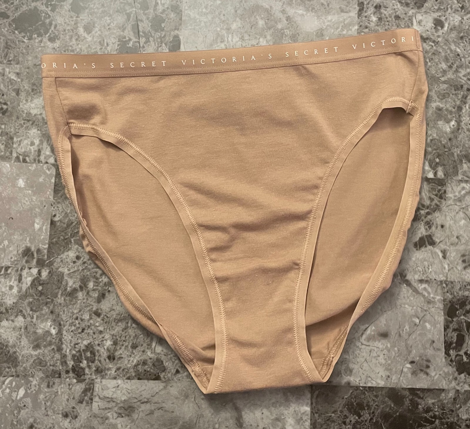 NWT VICTORIA’S SECRET XS BEIGE NUDE WHITE LOGO WAISTBAND HIGH LEG BRIEF PANTIES