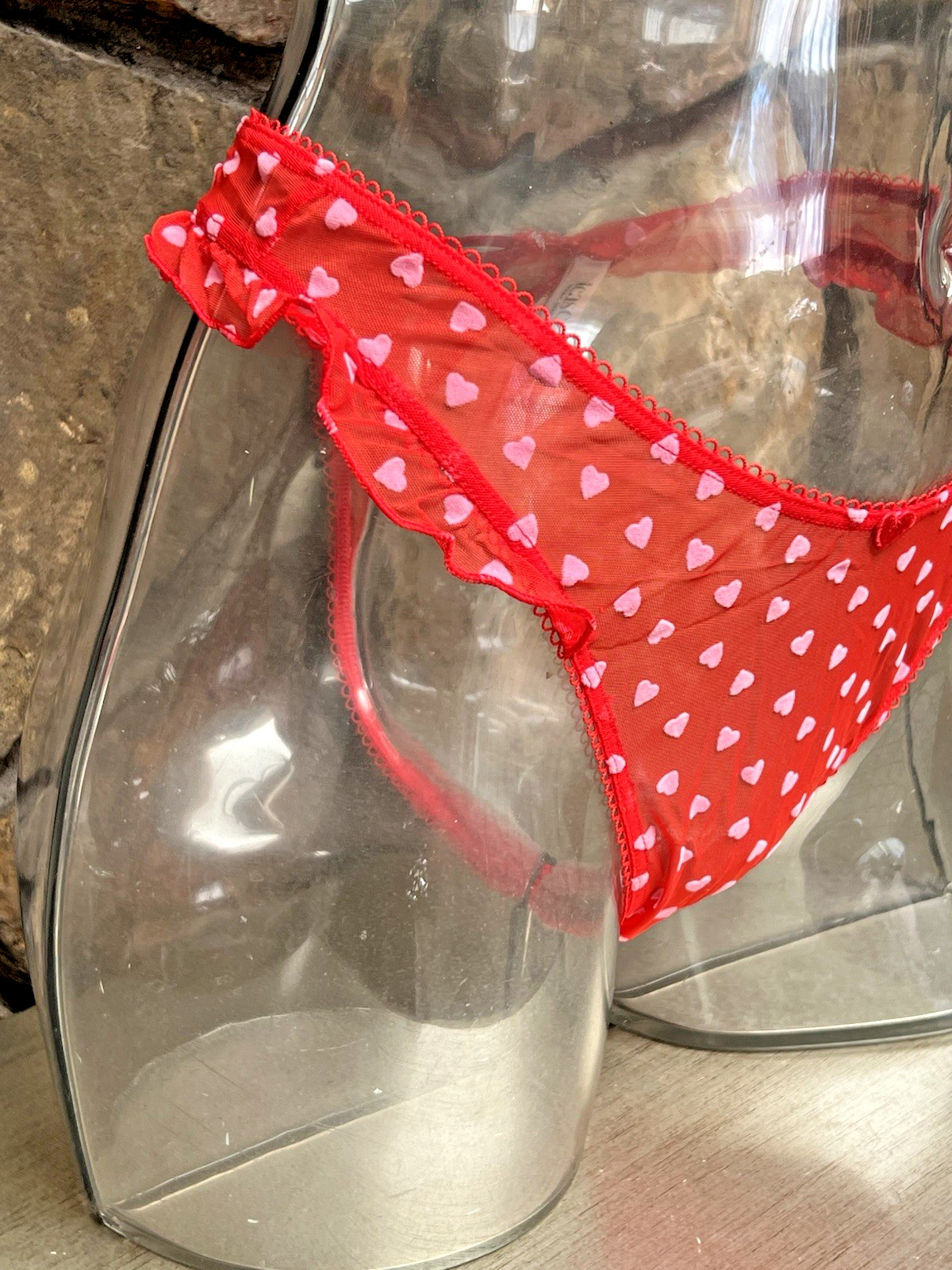 Victoria’s Secret Tease High Leg Scoop THONG Panty Sz L Pink Hearts NWT$16.95