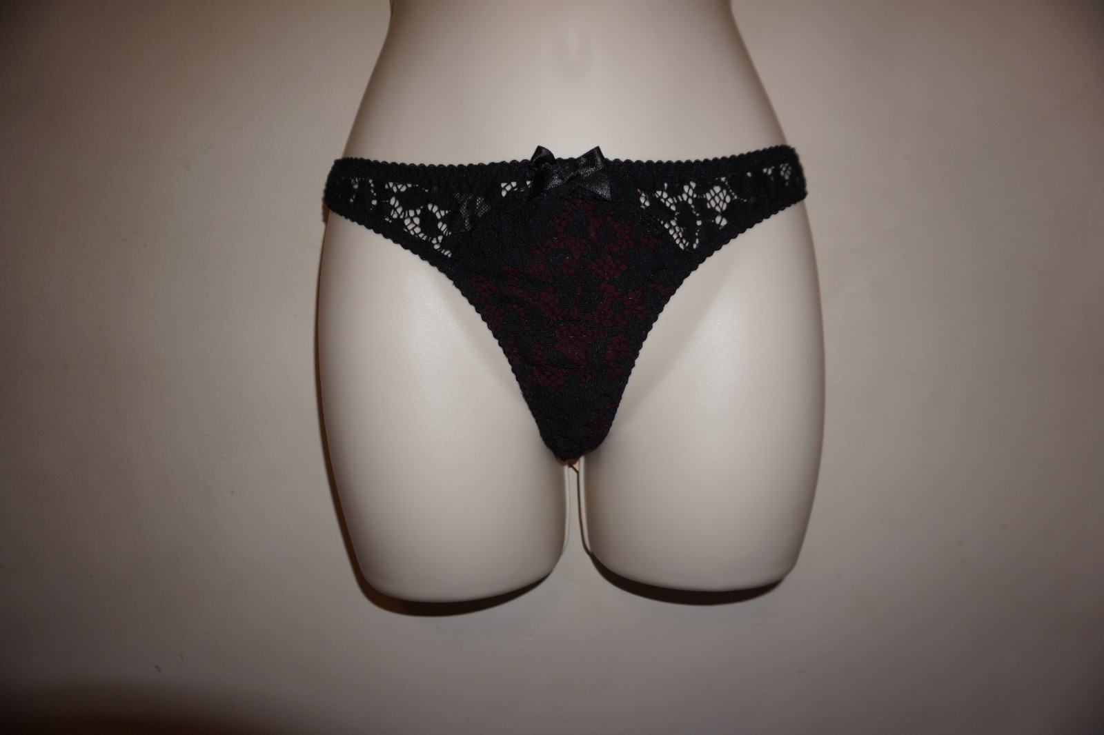 Agent Provocateur Nicolle thong black lace with dark cherry satin size 2 S NWT