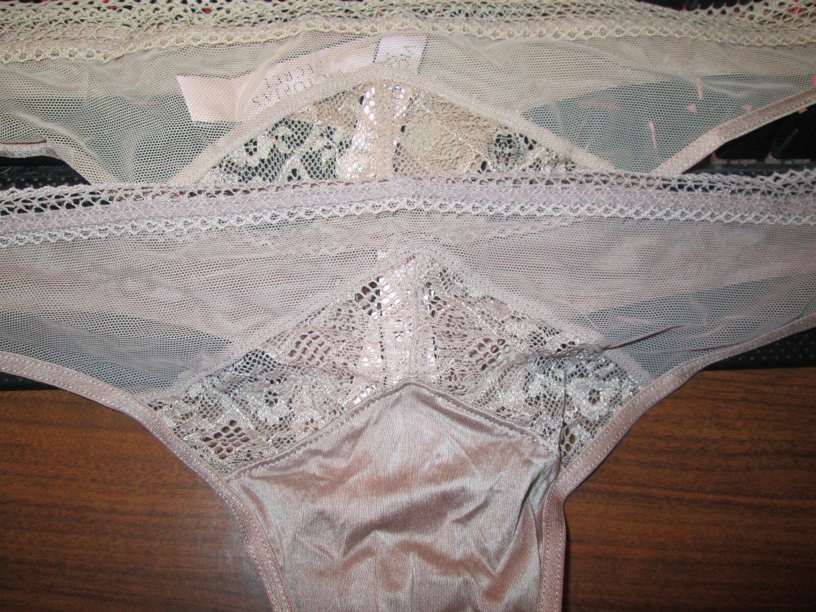 New w/Tag Victoria’s Secret💗🖤Body by Vic Thong or Hiphugger🖤S,M