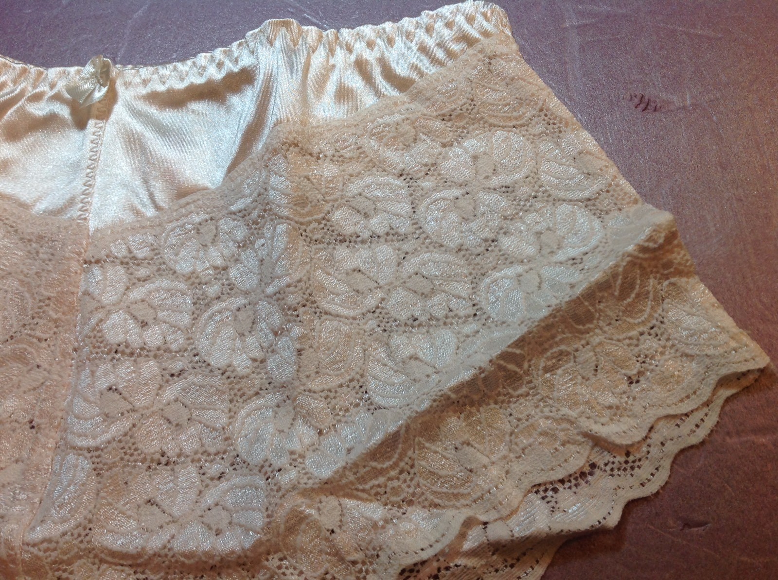 Women Panties,Bikini Briefs “Eva Cervantes” size L. Beige Fishnet Floral China
