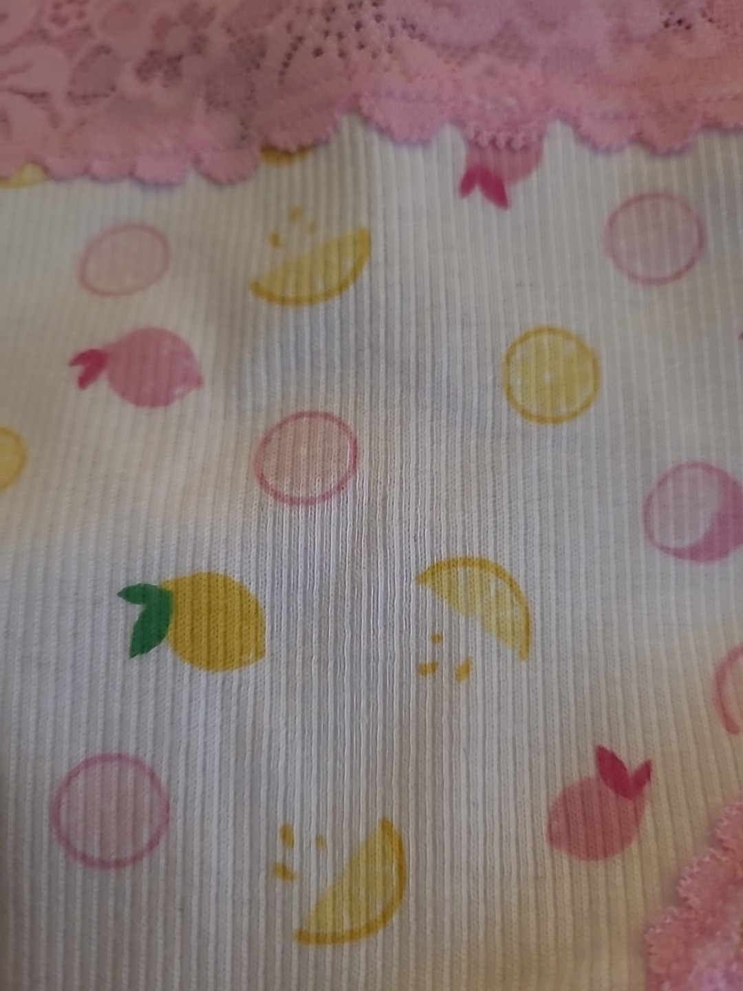 VICTORIA’S SECRET PINK YELLOW LEMON RIBBED FLORAL LACE CHEEKY PANTIES Size L